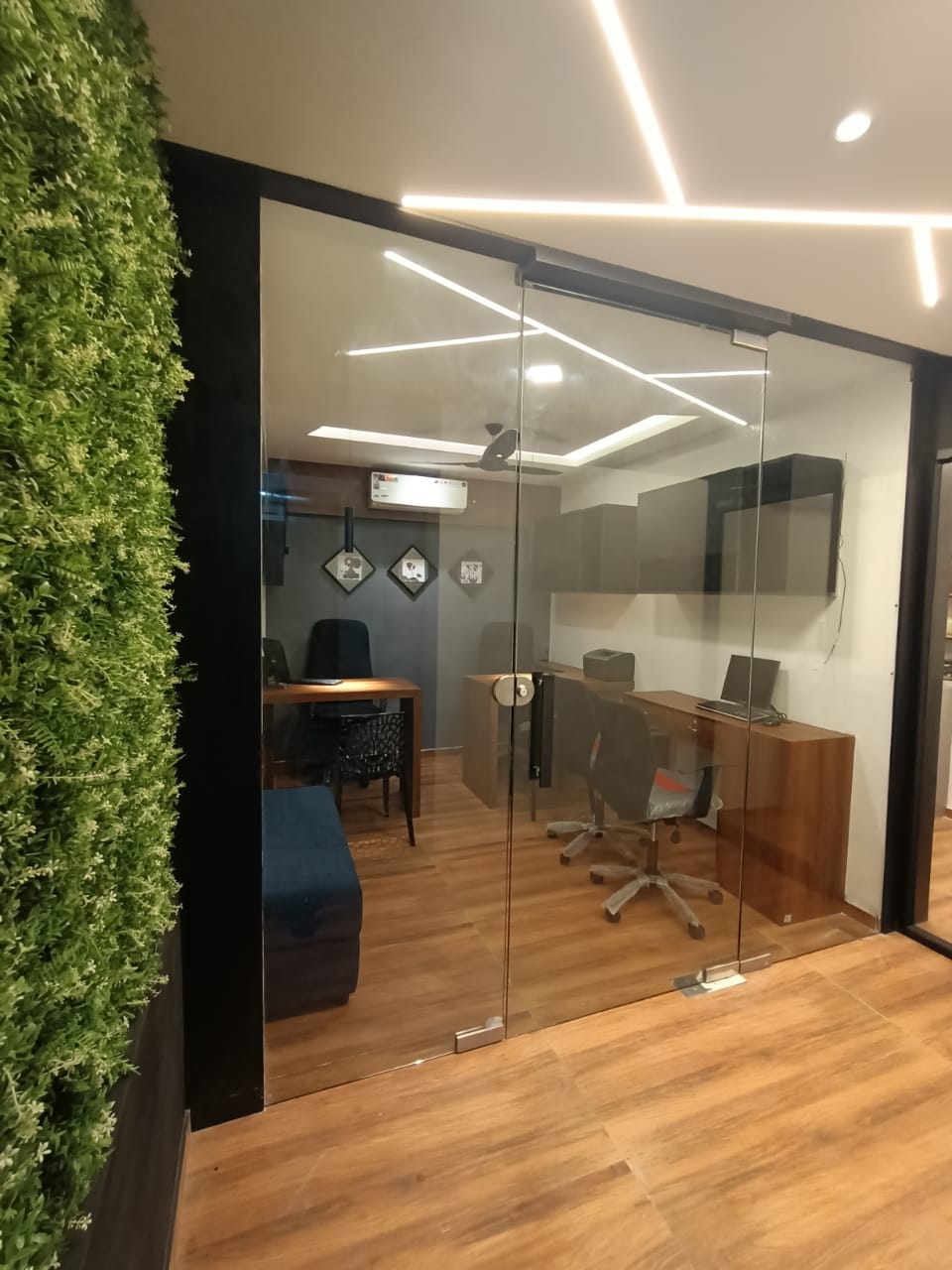 BUILD ARK INTERIORS AND BUILDERS THALASSERY